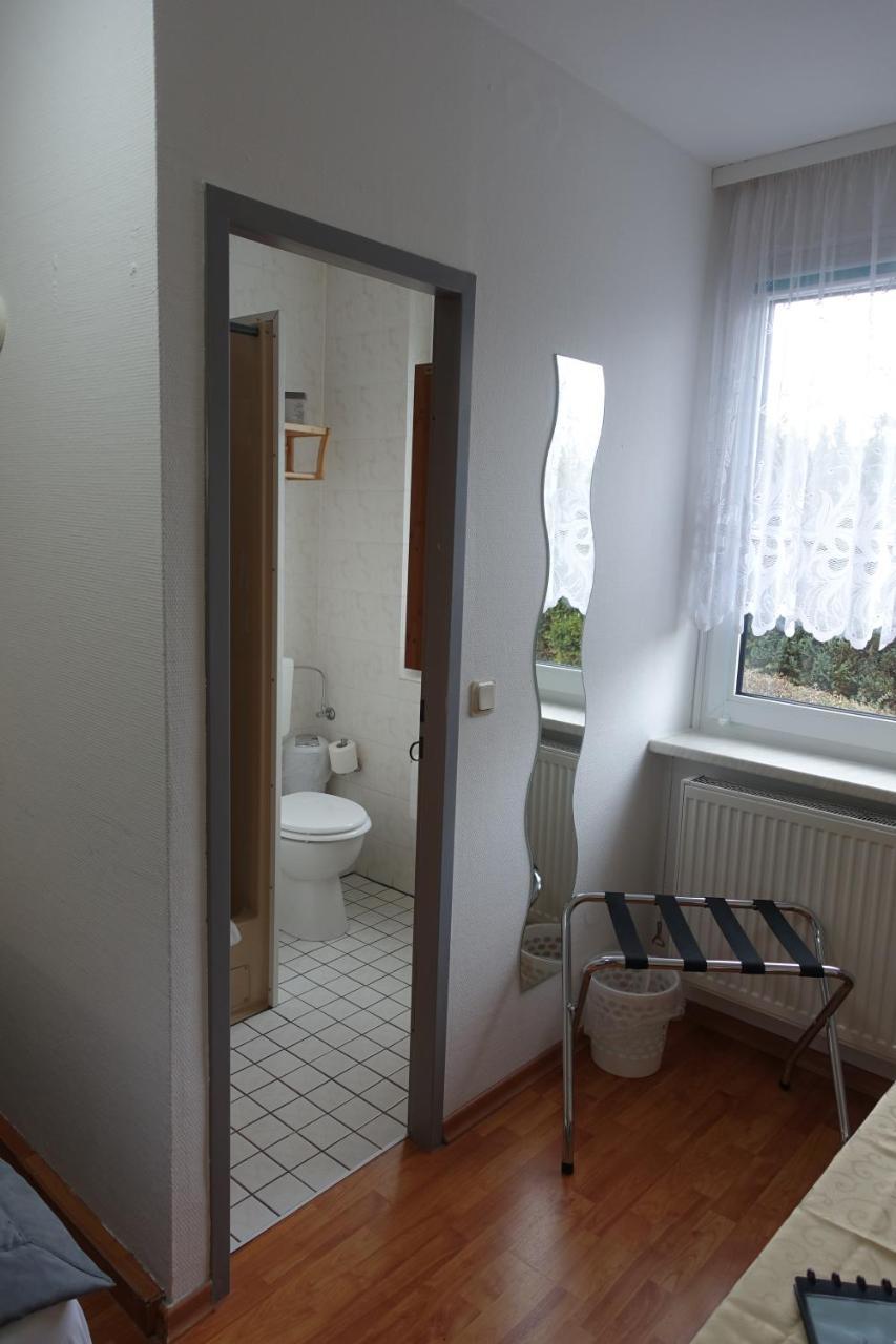 Single Room,747392516:JPEG